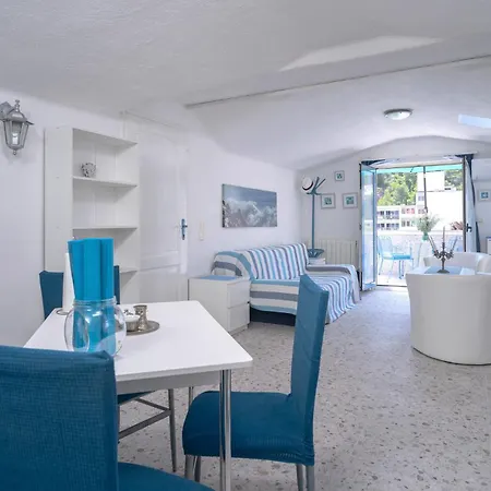 Domus Marini Apartment *
