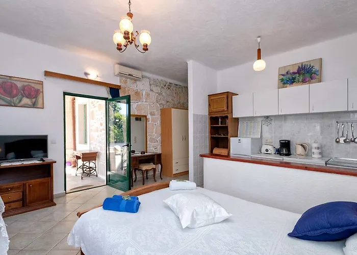 Domus Marini * هفار